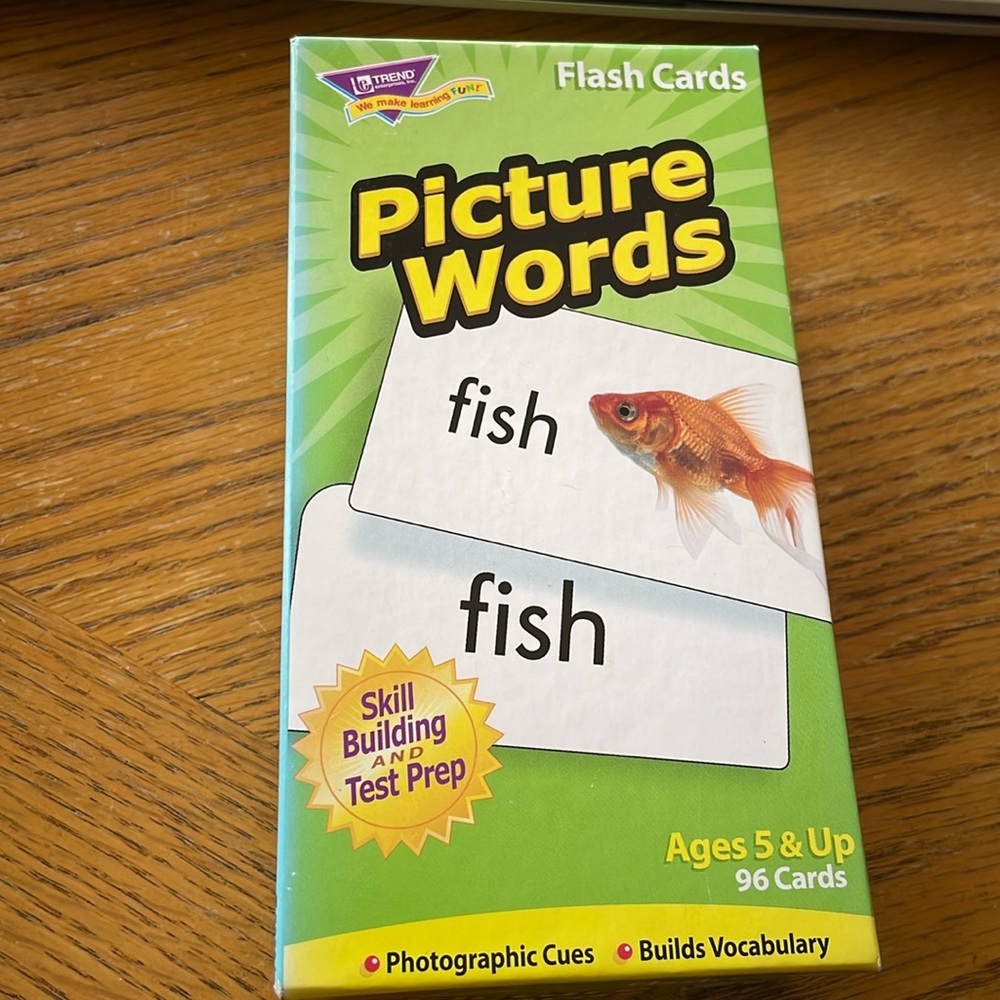 Picture Words Flash Cards for Building Vocabulary and Reading by Trend